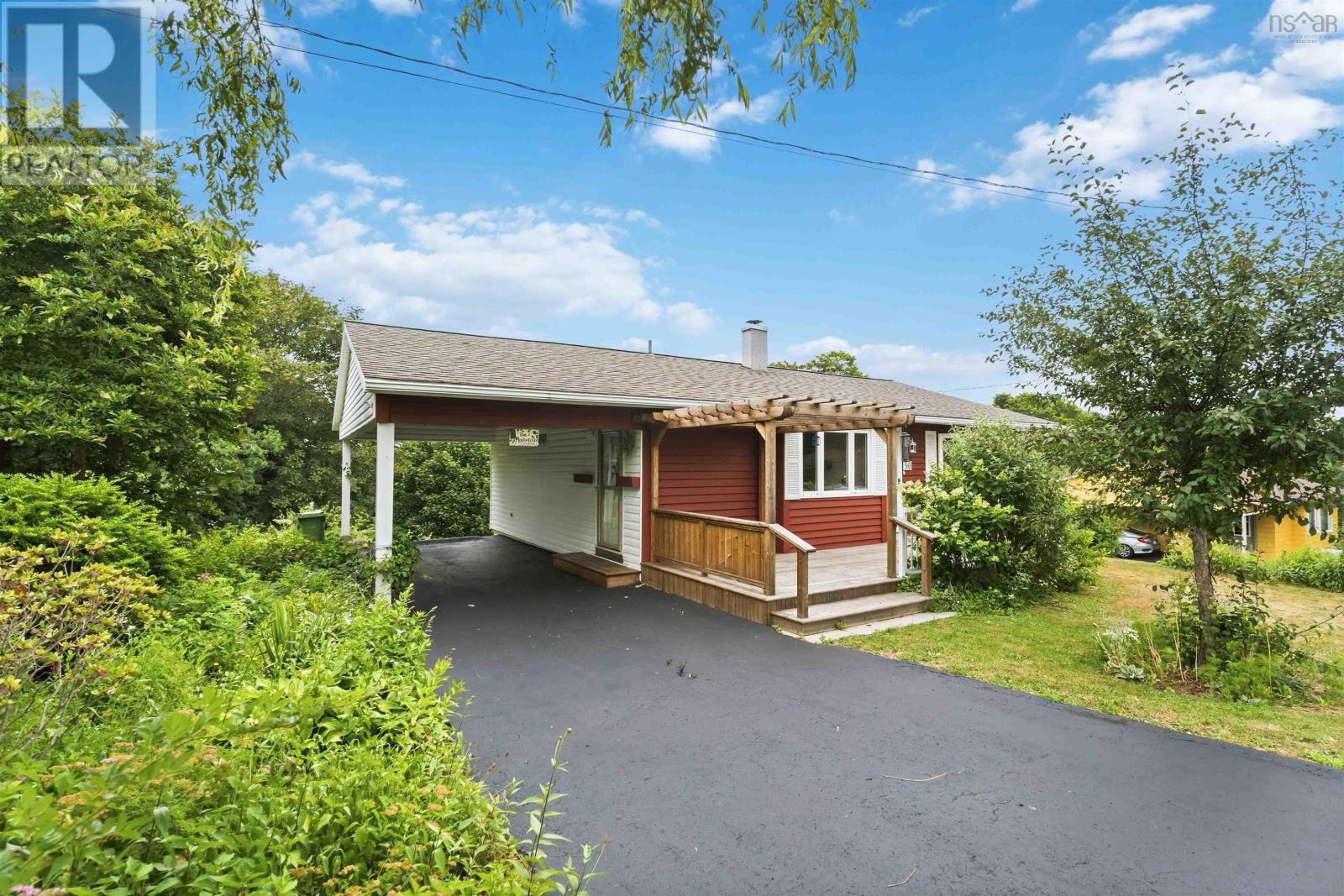 90 King Street, Digby, Nova Scotia  B0V 1A0 - Photo 2 - 202620595