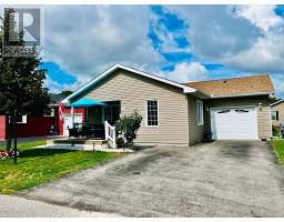 5 KELLESTINE DRIVE, Strathroy-Caradoc, Ontario