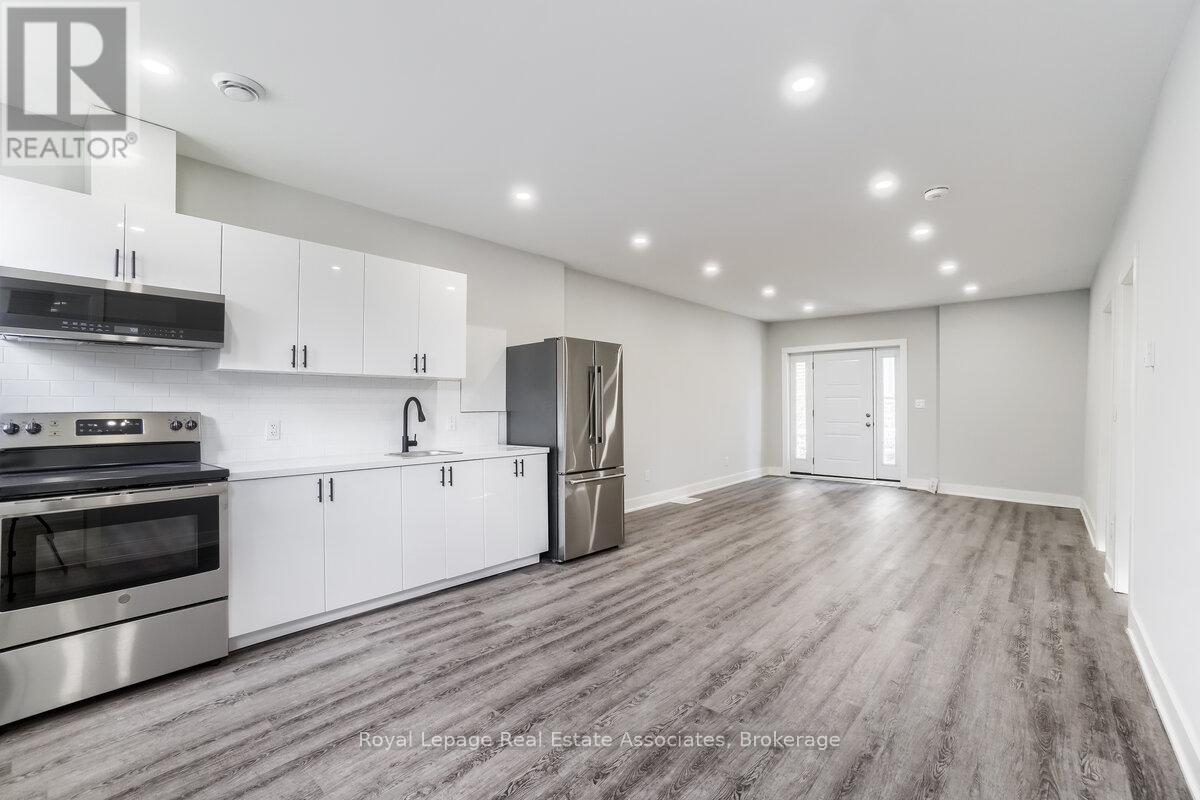 2 - 39 Welland Avenue, St. Catharines, Ontario  L2R 2M4 - Photo 4 - X13705510