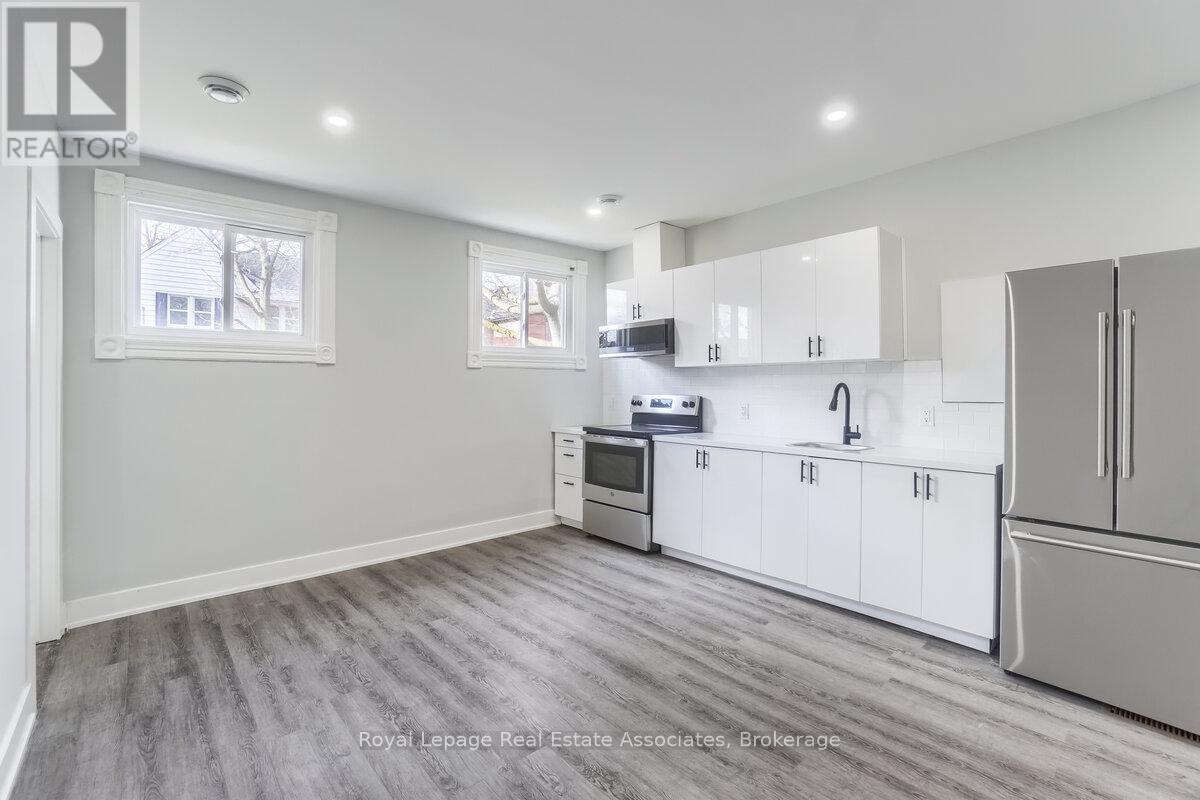 2 - 39 Welland Avenue, St. Catharines, Ontario  L2R 2M4 - Photo 5 - X13705510