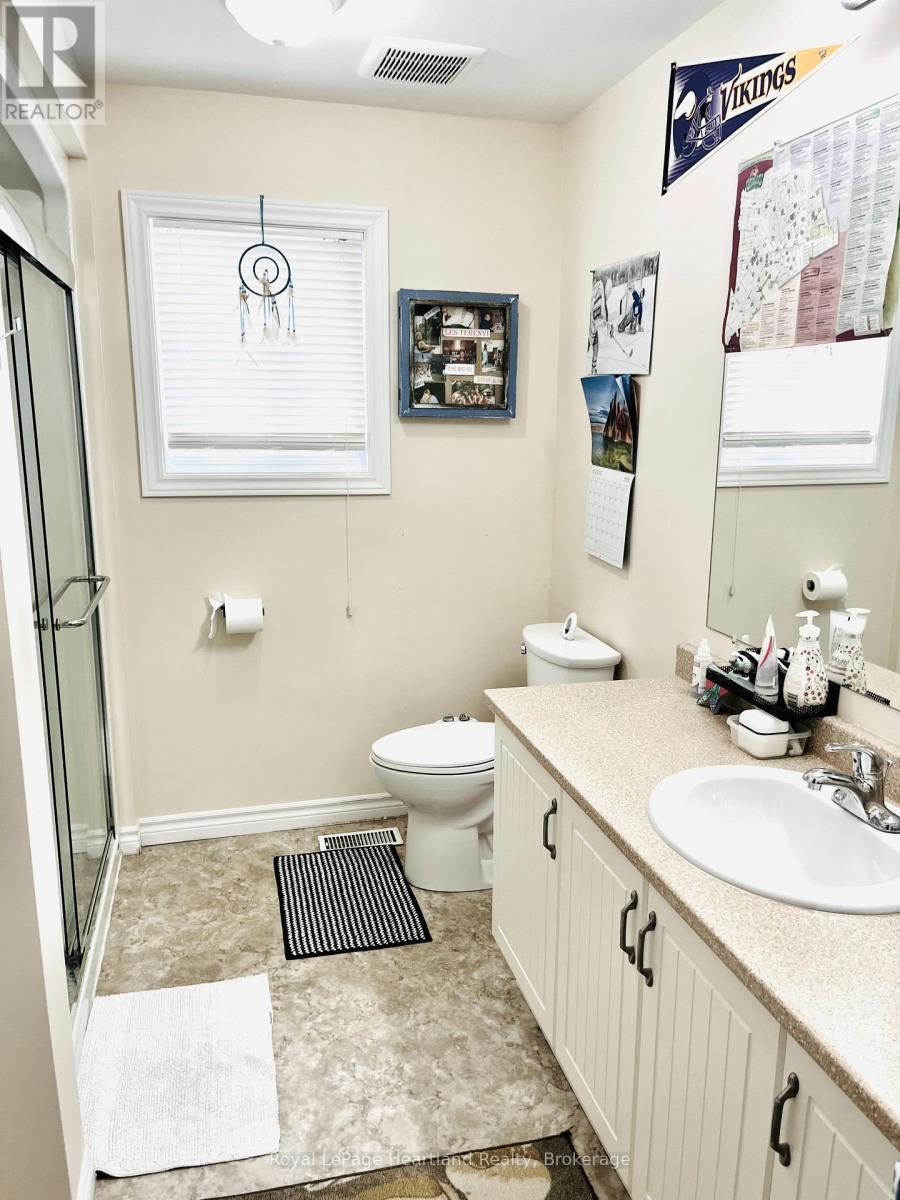 5 Kellestine Drive, Strathroy-Caradoc, Ontario  N6G 0C5 - Photo 14 - X13611718