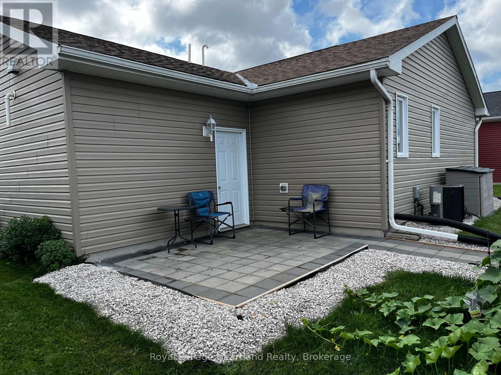 5 Kellestine Drive, Strathroy-Caradoc, Ontario  N6G 0C5 - Photo 15 - X13611718