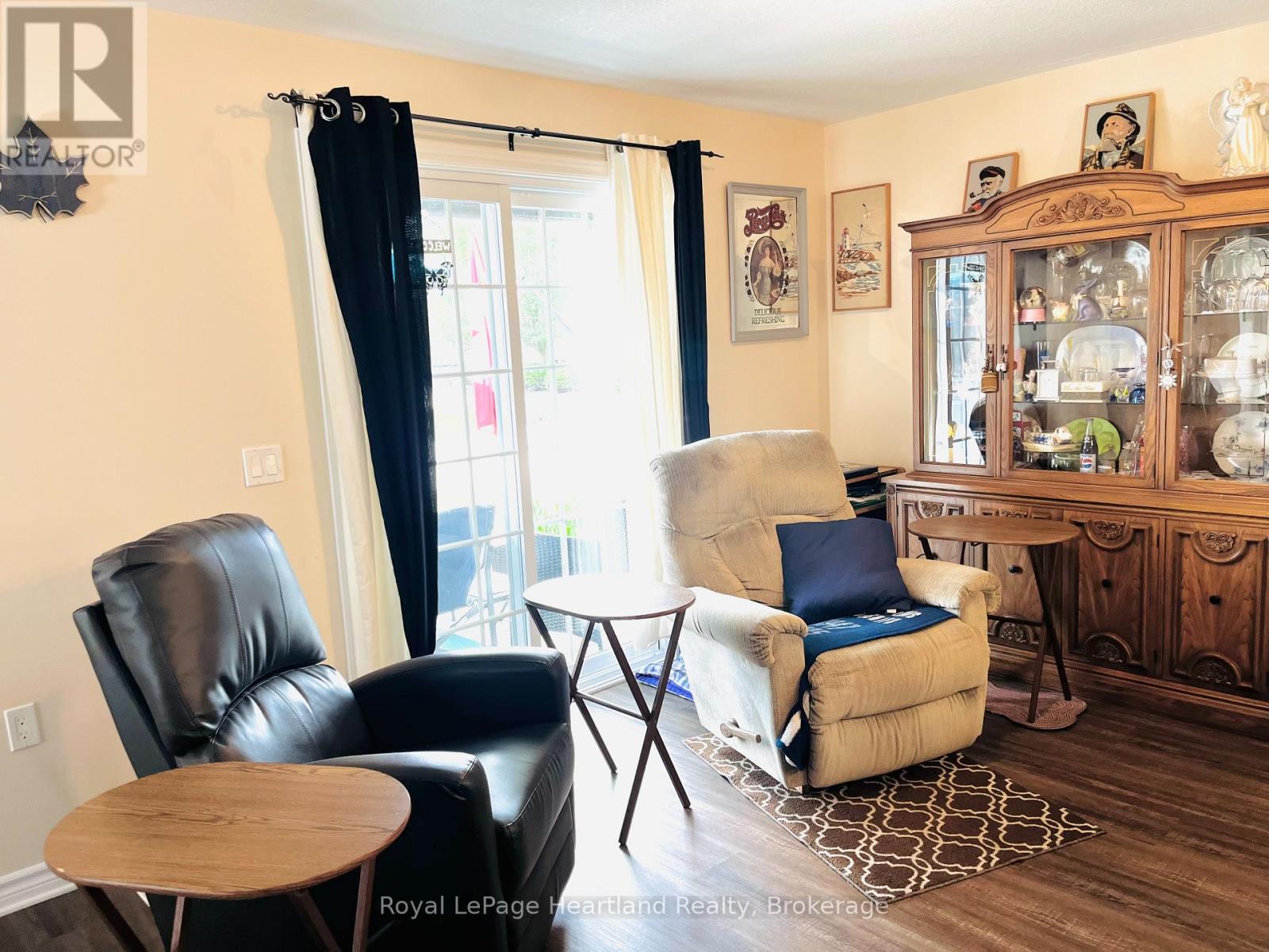 5 Kellestine Drive, Strathroy-Caradoc, Ontario  N6G 0C5 - Photo 4 - X13611718