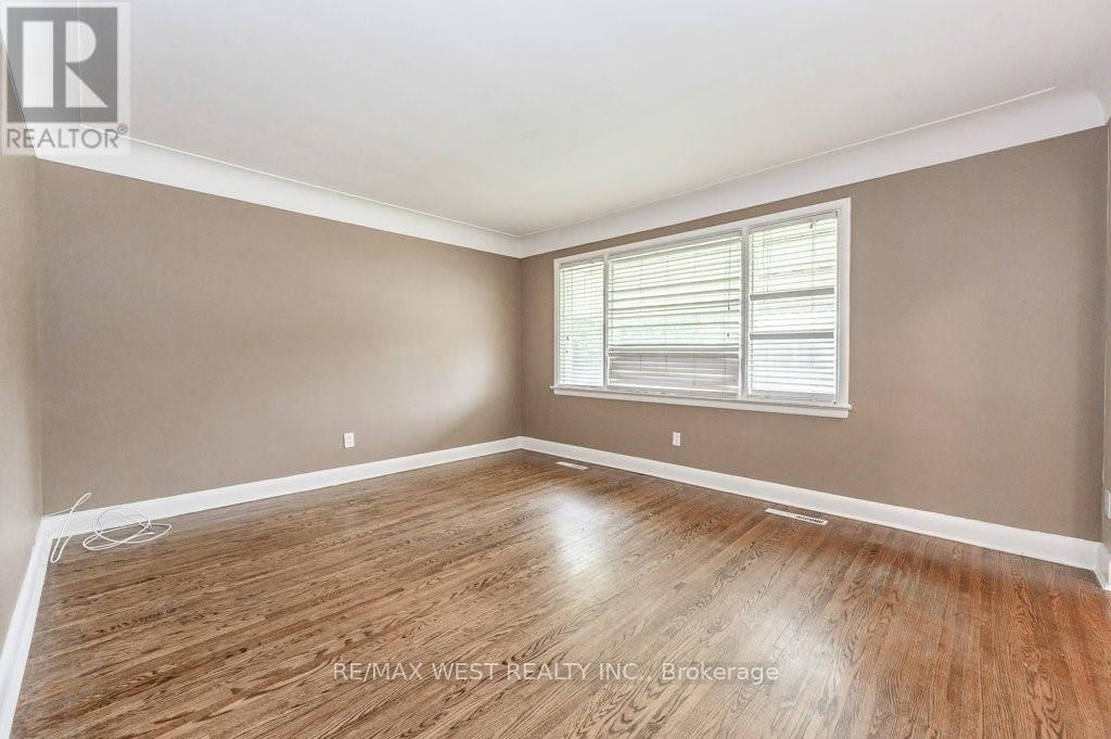 305 Mohawk Road E, Hamilton, Ontario  L9A 2J5 - Photo 4 - X13587888