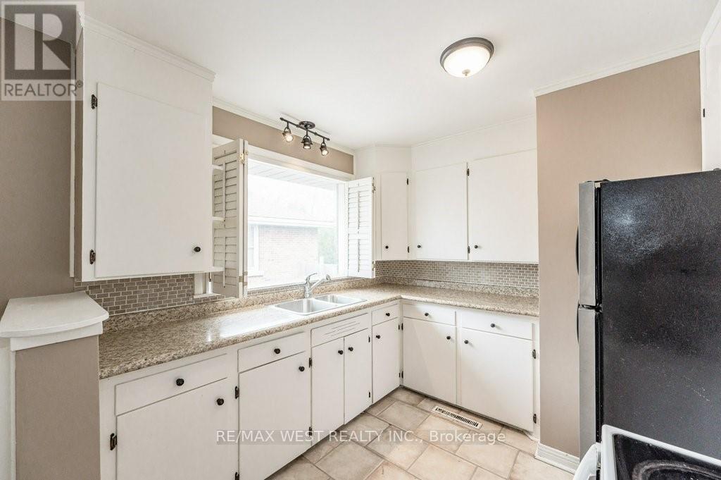 305 Mohawk Road E, Hamilton, Ontario  L9A 2J5 - Photo 9 - X13587888