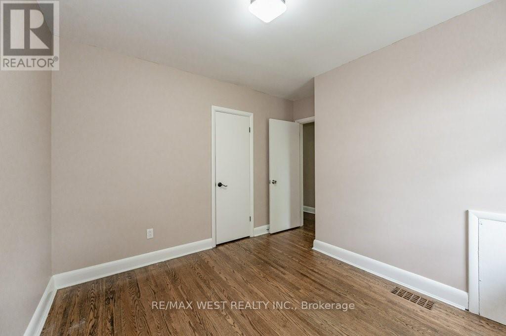 305 Mohawk Road E, Hamilton, Ontario  L9A 2J5 - Photo 12 - X13587888