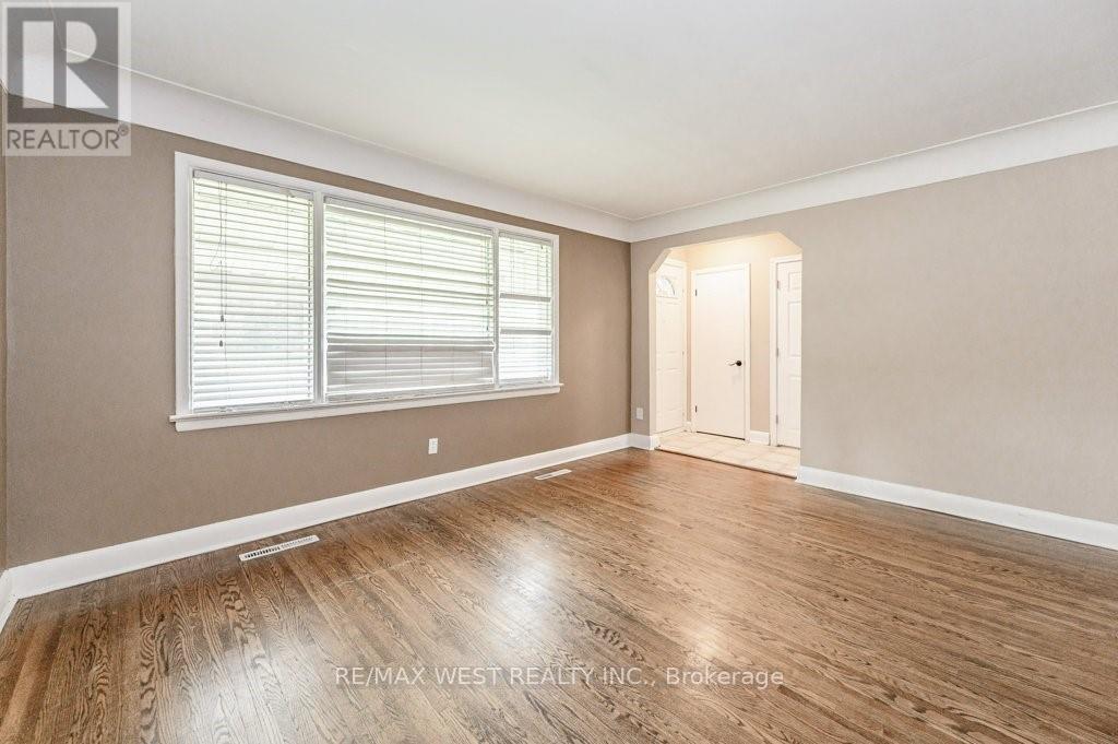305 Mohawk Road E, Hamilton, Ontario  L9A 2J5 - Photo 5 - X13587888