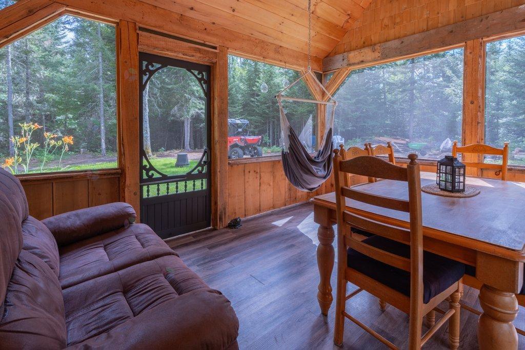 833 Ch. Régimbald Saint-Donat Quebec Canada J0T2C0 4