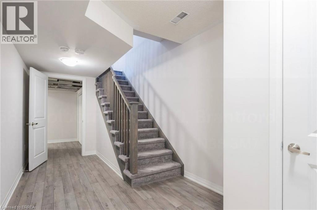 585 Colborne Street E Unit# 810, Brantford, Ontario  N3S 0K4 - Photo 4 - 40856770