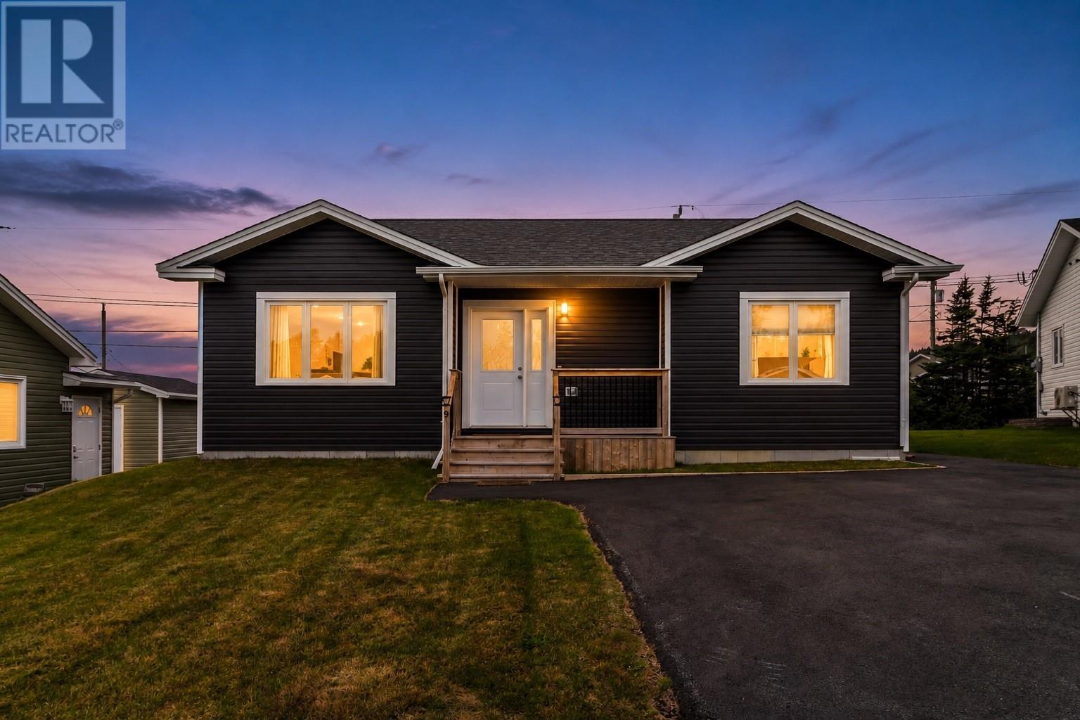 9 Port Rexton Place, Paradise, Newfoundland & Labrador  A1L 4J9 - Photo 2 - 1302074