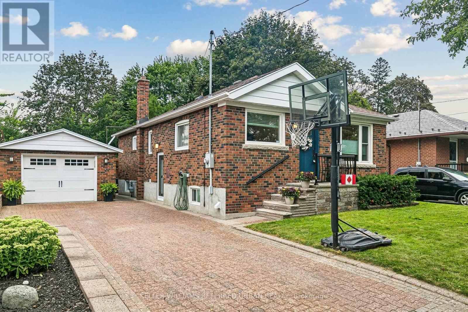 36 Vernadale Crescent, Toronto, Ontario  M1L 3M4 - Photo 2 - E13673732