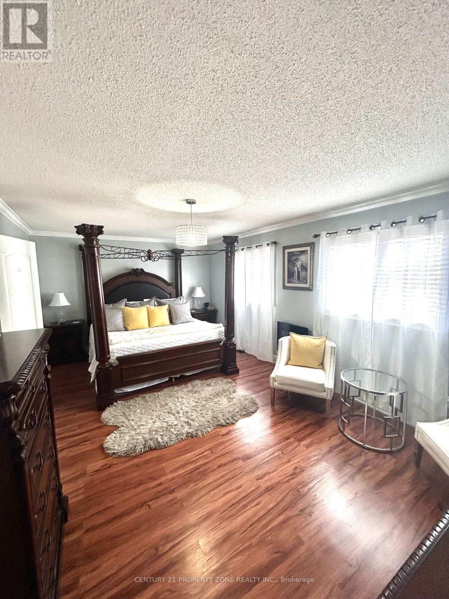 91 Monaco Court, Brampton, Ontario  L7A 1X2 - Photo 11 - W13704750