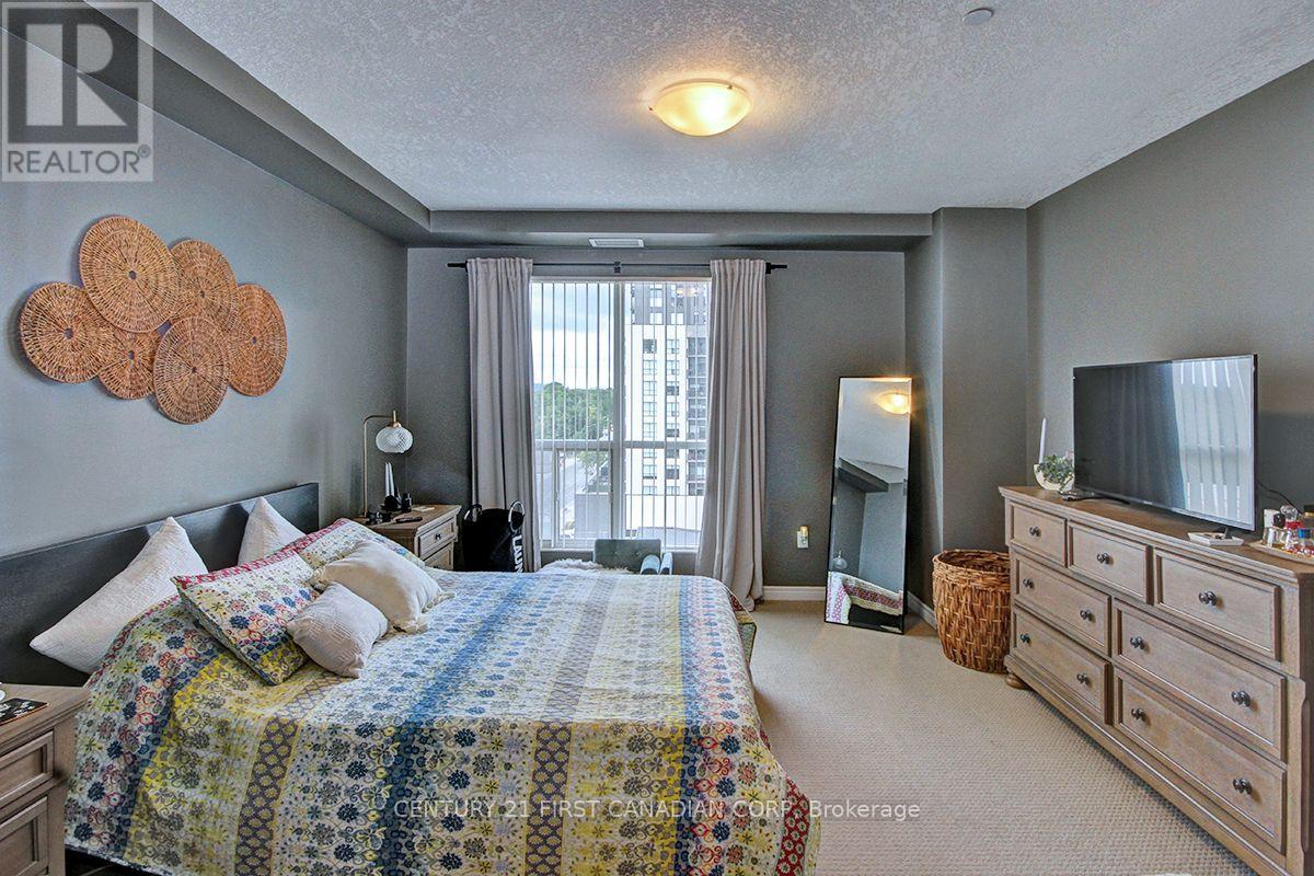 809 - 330 Ridout Street N, London East, Ontario  N6A 0A7 - Photo 10 - X13703734
