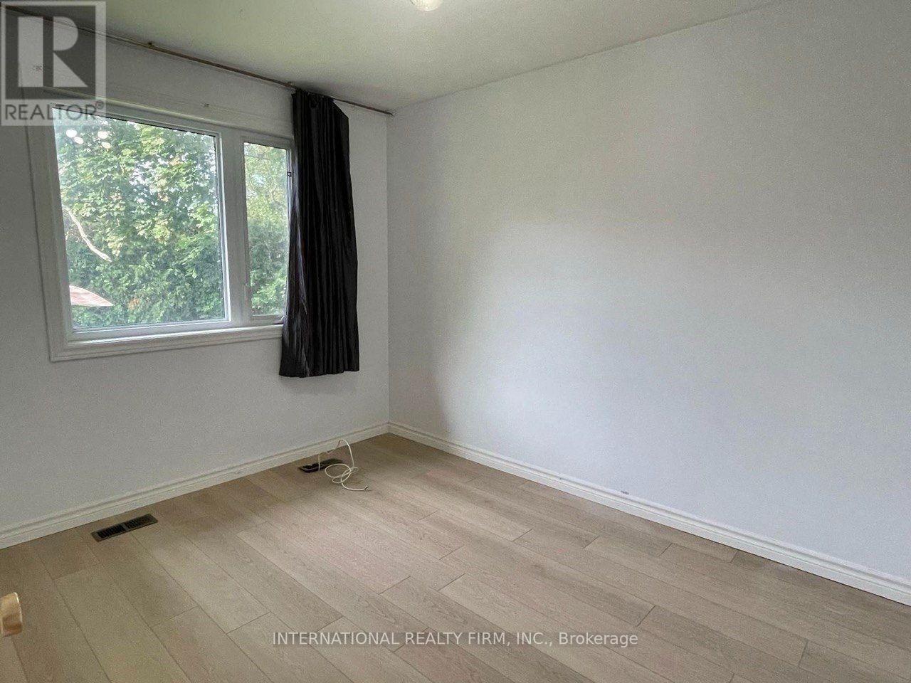 198 Waterloo Avenue, Toronto, Ontario  M3H 3Z2 - Photo 7 - C13705538