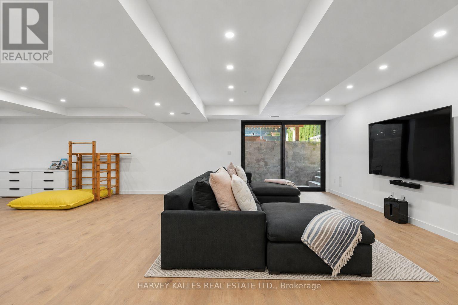 128 Lyndhurst Avenue, Toronto, Ontario  M5R 2Z9 - Photo 37 - C13705548