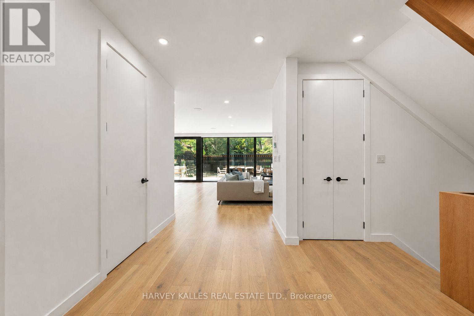 128 Lyndhurst Avenue, Toronto, Ontario  M5R 2Z9 - Photo 6 - C13705548