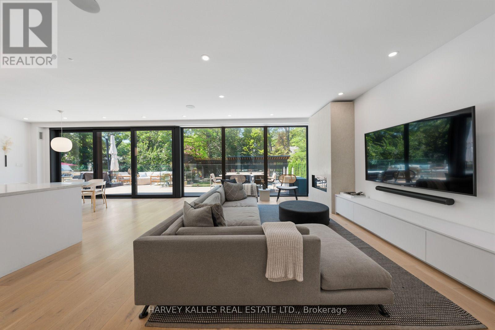 128 Lyndhurst Avenue, Toronto, Ontario  M5R 2Z9 - Photo 7 - C13705548