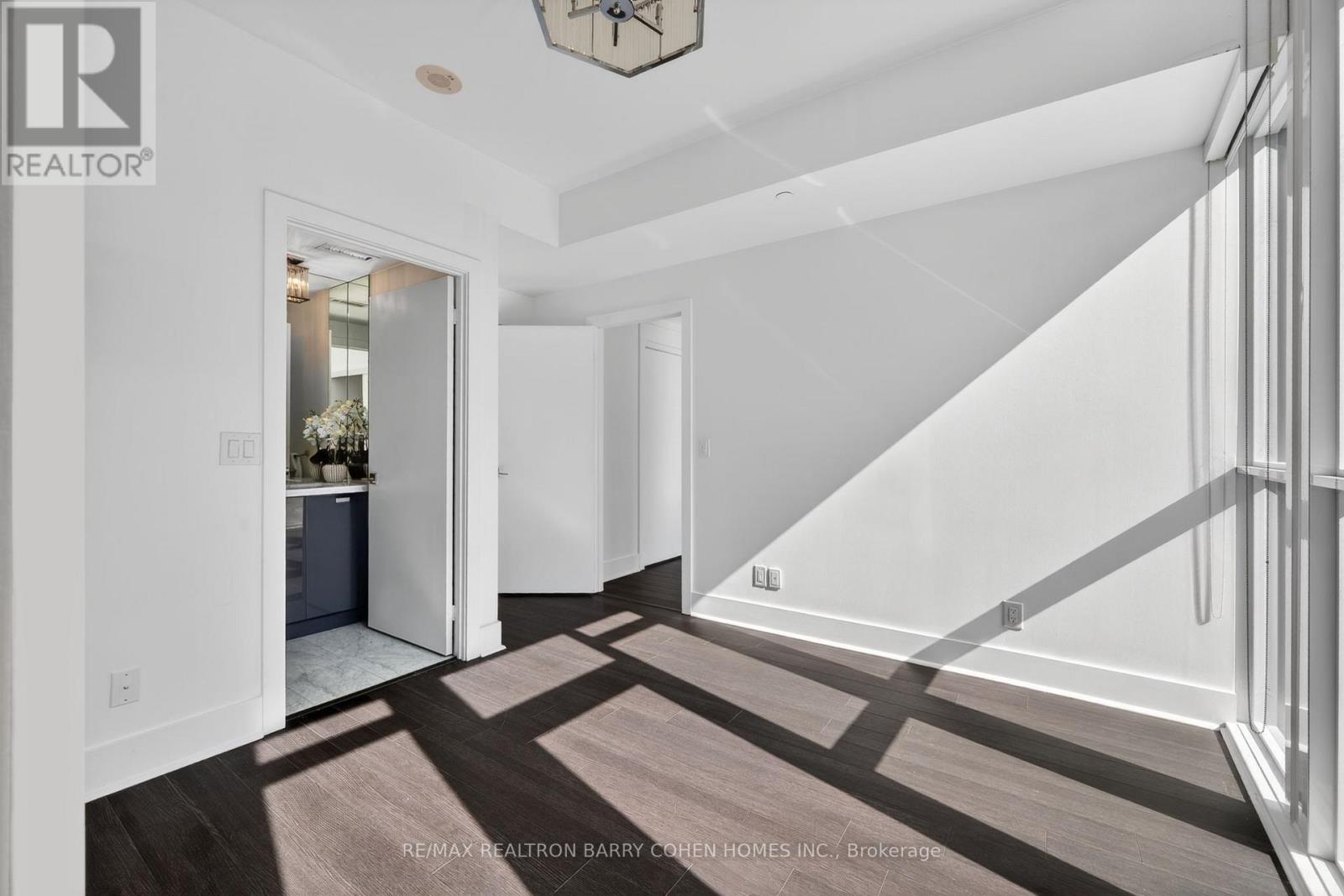 303 - 32 Davenport Road, Toronto, Ontario  M5R 0B5 - Photo 12 - C13705562