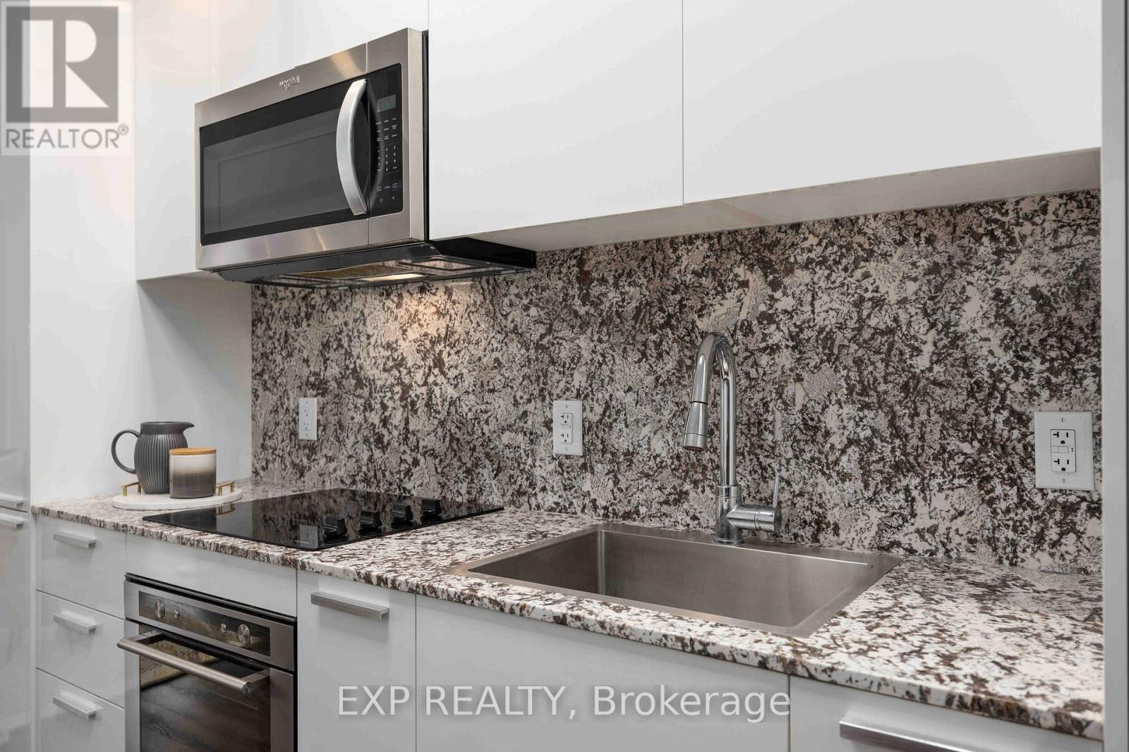 303 - 75 Canterbury Place, Toronto, Ontario  M2N 0L2 - Photo 13 - C13705572