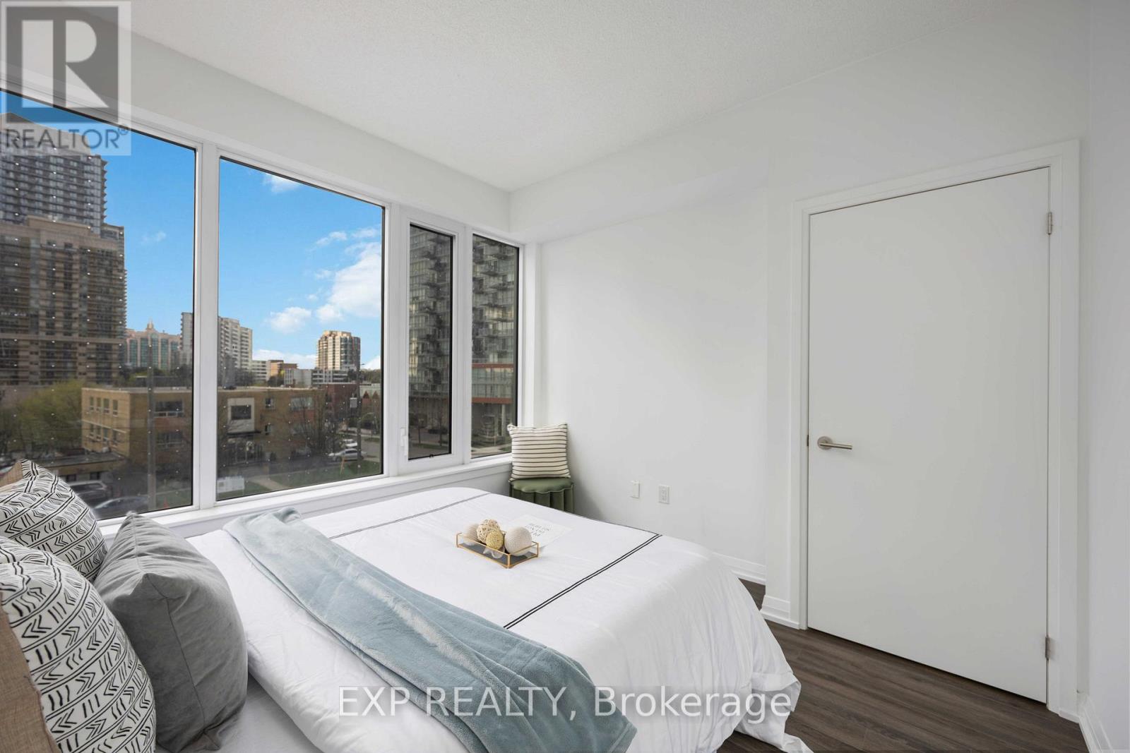 303 - 75 Canterbury Place, Toronto, Ontario  M2N 0L2 - Photo 21 - C13705572