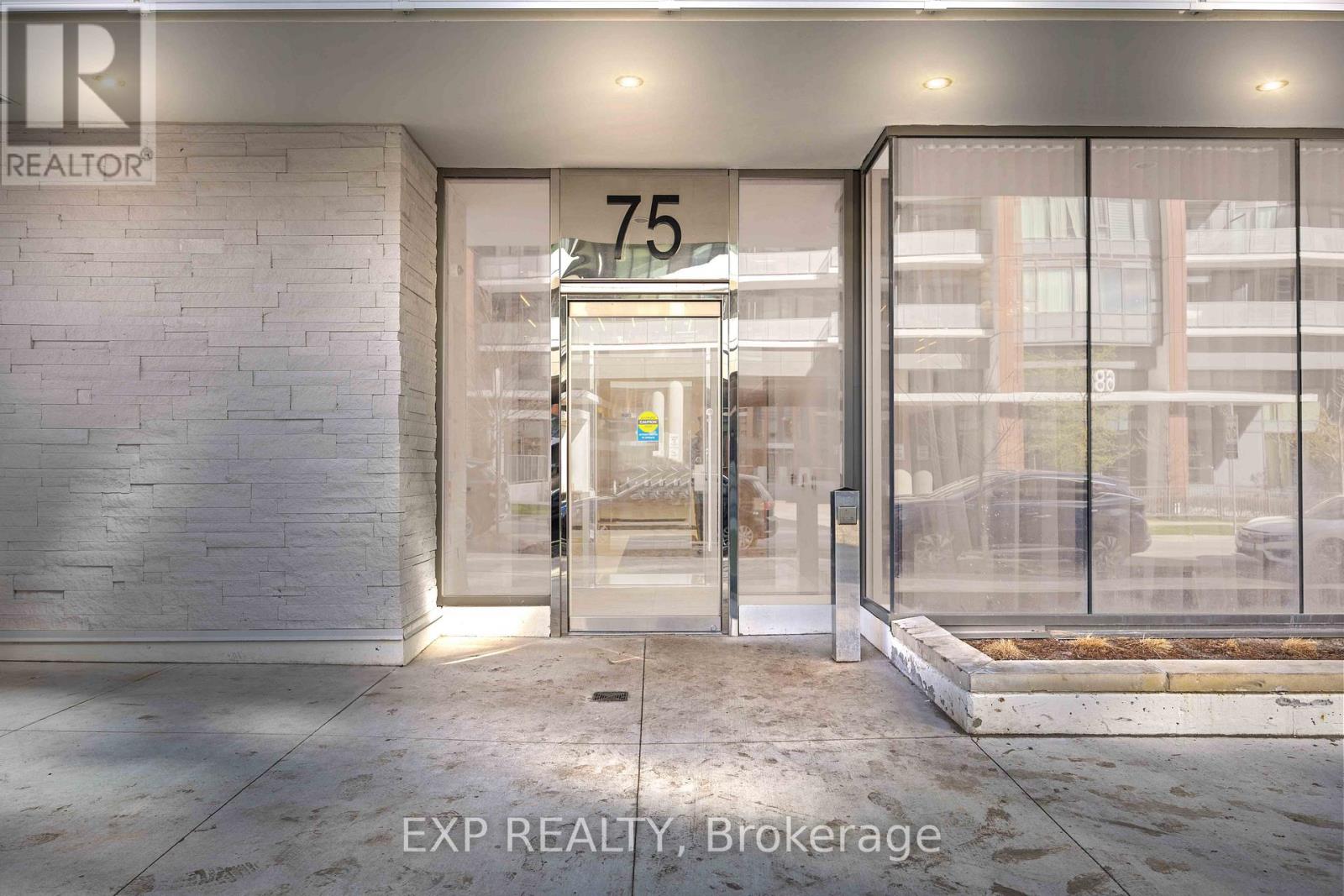 303 - 75 Canterbury Place, Toronto, Ontario  M2N 0L2 - Photo 38 - C13705572