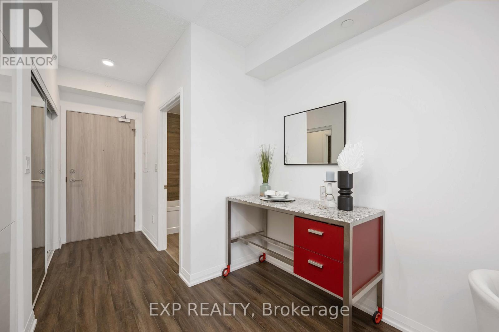 303 - 75 Canterbury Place, Toronto, Ontario  M2N 0L2 - Photo 9 - C13705572