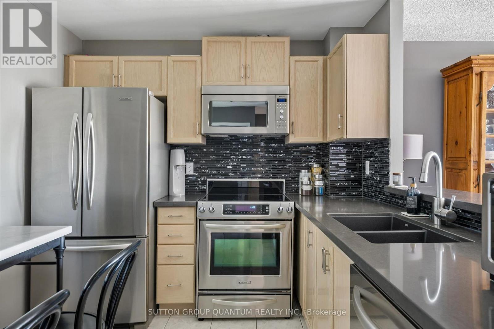 818 - 18 Concorde Place, Toronto, Ontario  M3C 3T9 - Photo 11 - C13705584