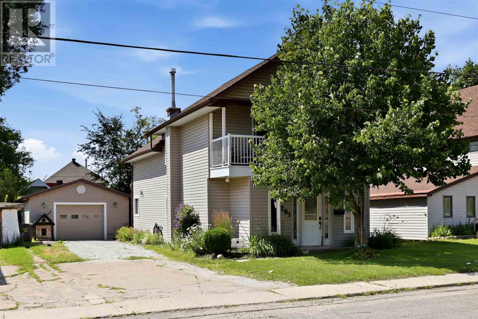 261 Spruce St, Sault Ste. Marie, Ontario  P6B 2H2 - Photo 1 - SM262278