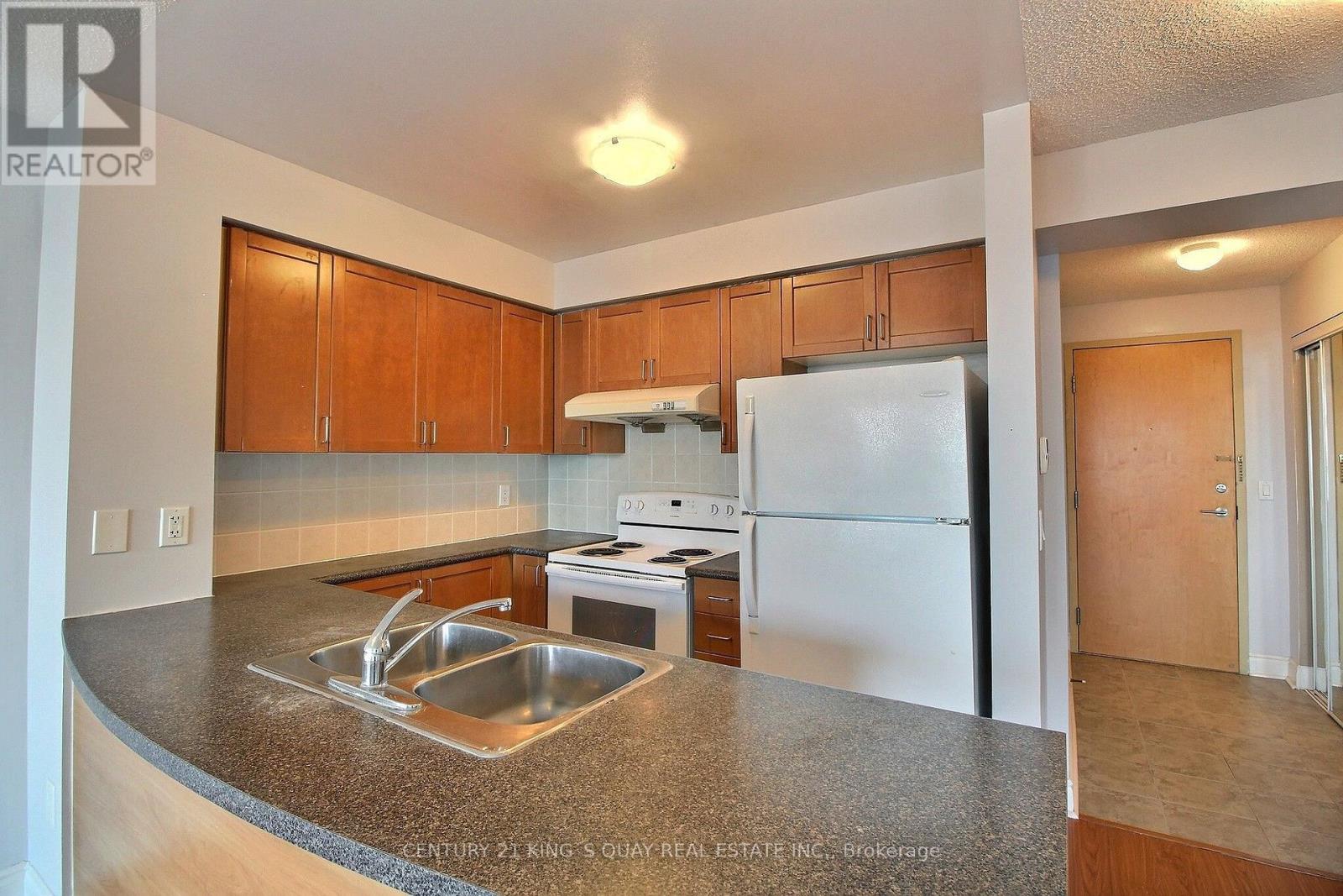 2205 - 60 Brian Harrison Way, Toronto, Ontario  M1P 5J5 - Photo 2 - E13705570