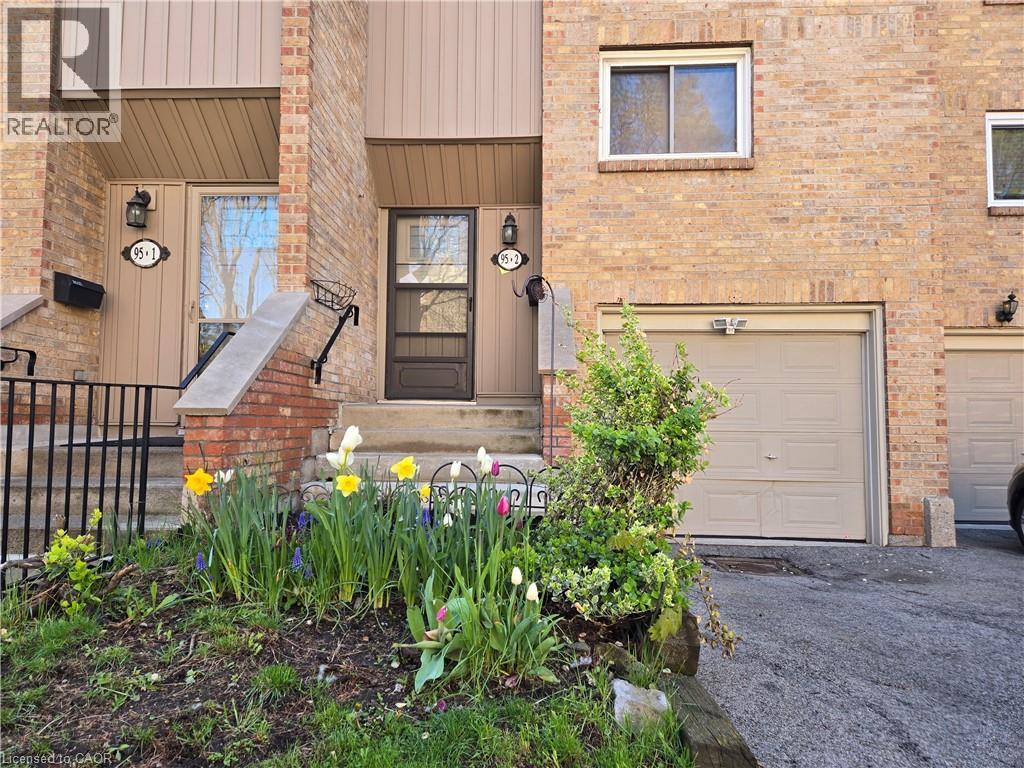 95 Fonthill Road Unit# 2, Hamilton, Ontario L9C 6T1 - Photo 2 - 40833888