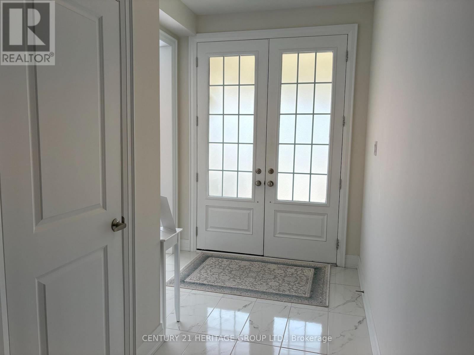 46 Faimira Avenue, Georgina, Ontario L4P 0B7 - Photo 3 - N13705580