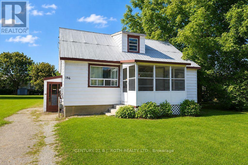 186 Oxford Street, Orillia, Ontario  L3V 1H5 - Photo 2 - S13705528