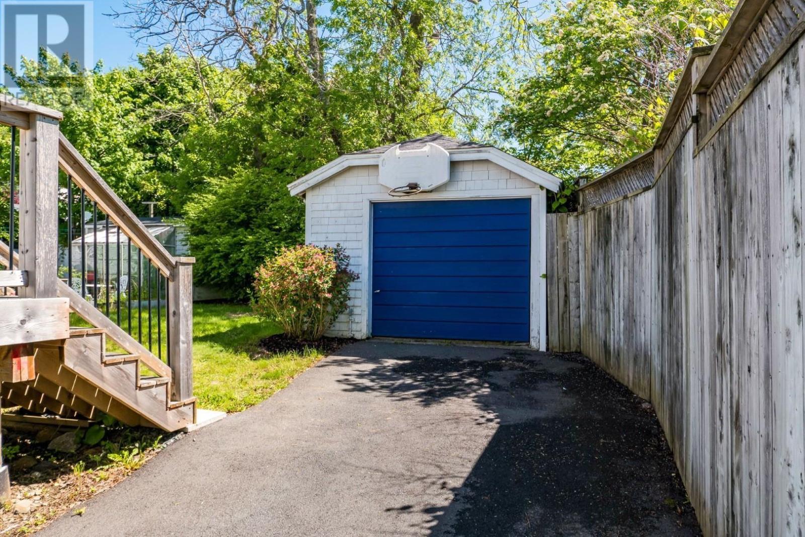 2031 Beech Street, Halifax, Nova Scotia  B3L 2X7 - Photo 39 - 202614601