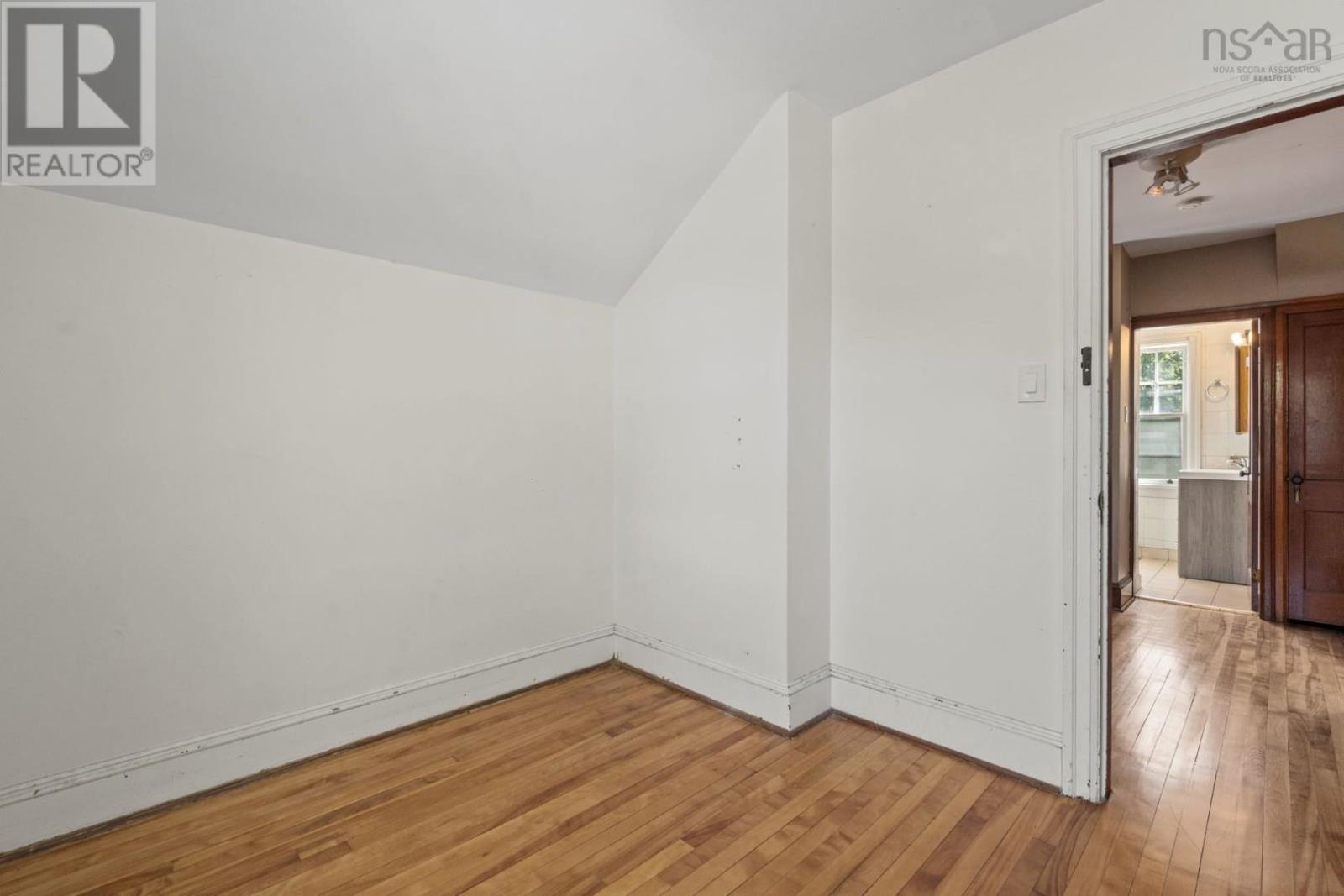 2031 Beech Street, Halifax, Nova Scotia  B3L 2X7 - Photo 31 - 202614601
