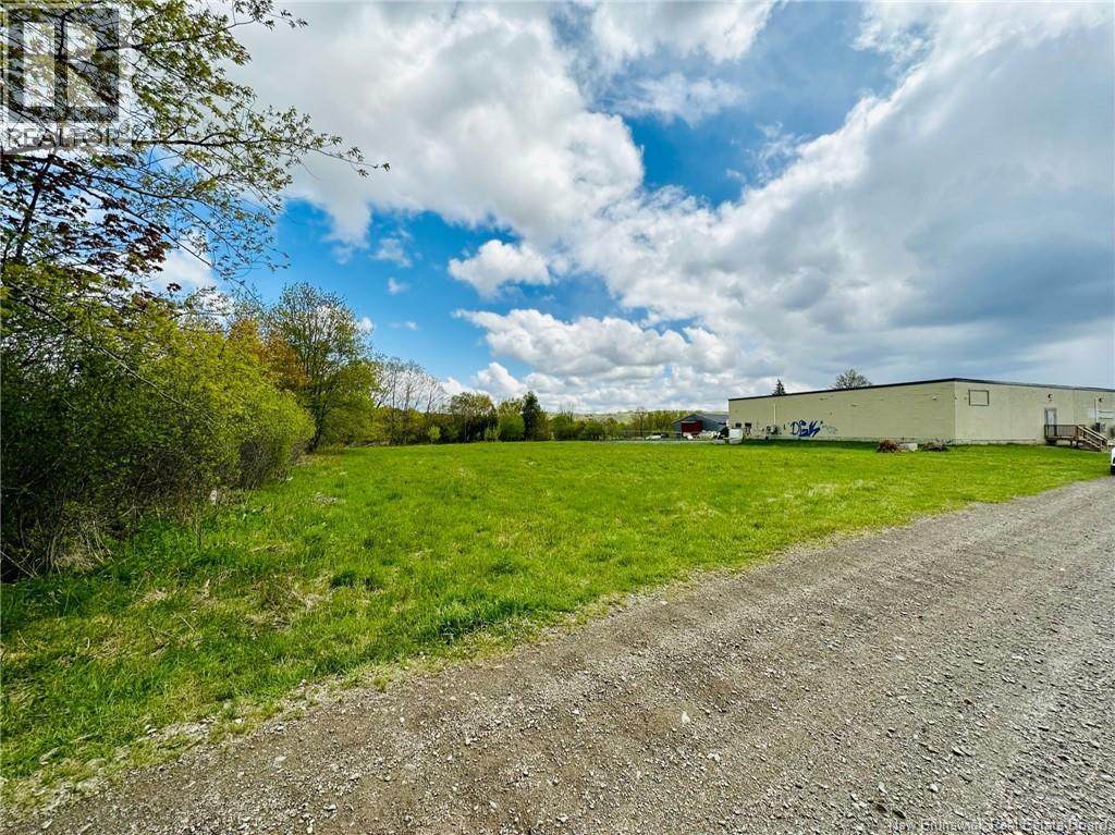 170 And 174 Houlton Street, Woodstock, New Brunswick  E7M 1Z1 - Photo 22 - NB090049