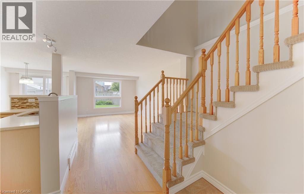 15 Cotton Grass Street, Kitchener, Ontario N2E 3T7 - Photo 4 - 40839048