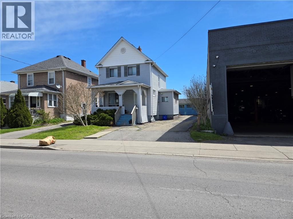 224 Burgar Street, Welland, Ontario  L3B 2T4 - Photo 2 - 40850452