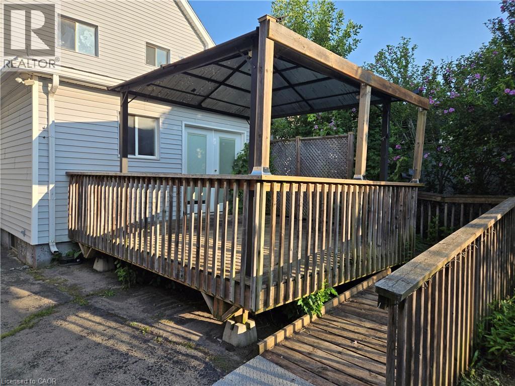 224 Burgar Street, Welland, Ontario  L3B 2T4 - Photo 4 - 40850452