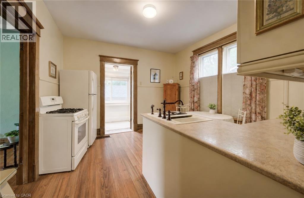 46 Ellen Street W, Kitchener, Ontario  N2H 4K3 - Photo 10 - 40851493