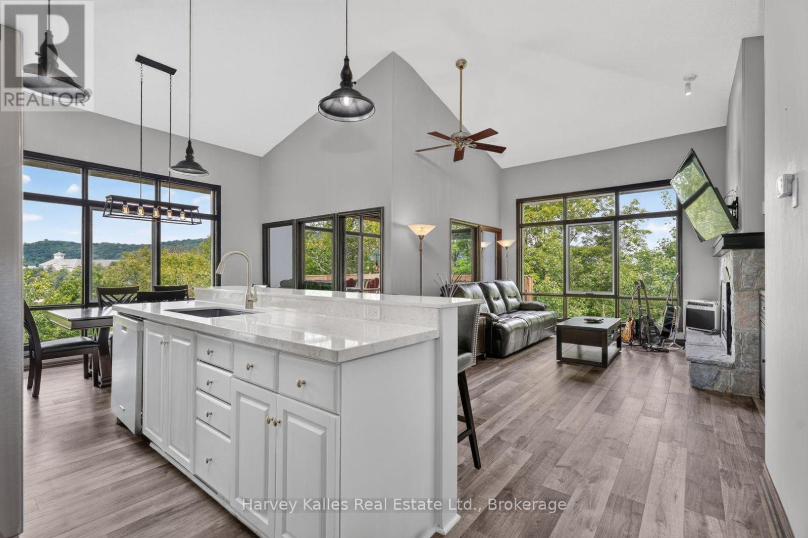 303 - 26 DEERHURST GOLFVIEW DRIVE, Huntsville, Ontario