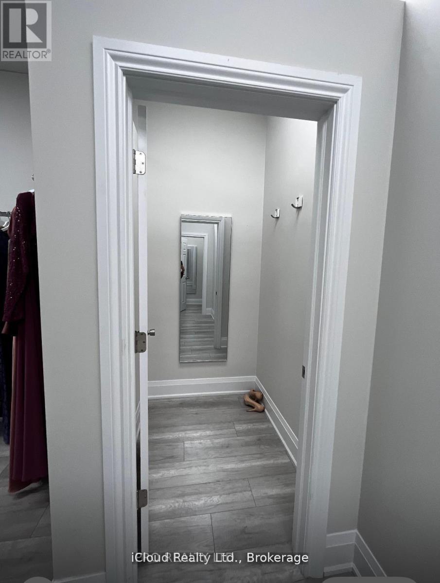 5 - 2645 Liruma Road, Mississauga, Ontario  L5K 1Y9 - Photo 6 - W13073954