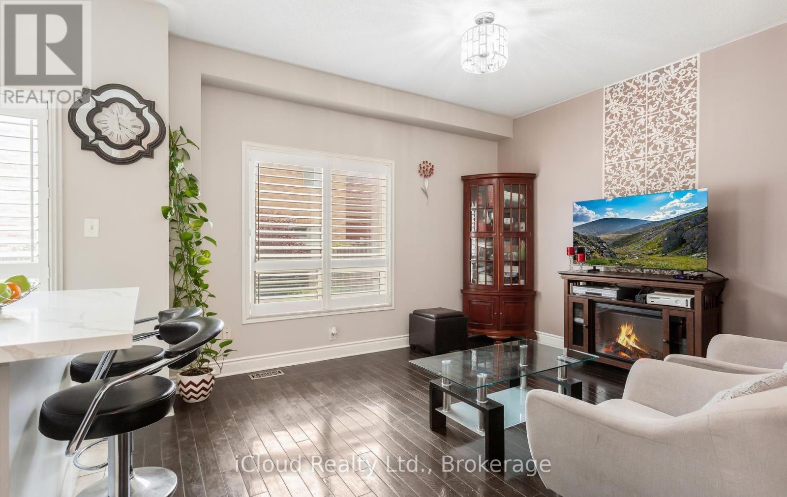 39 Flurry Circle, Brampton, Ontario L6X 0S7 - Photo 10 - W13625824