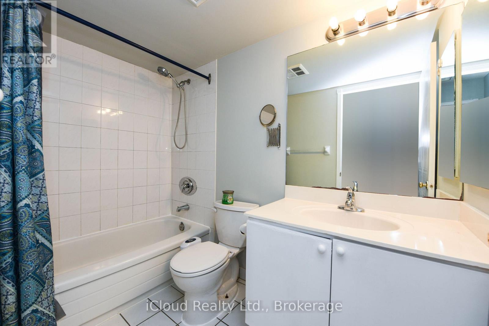 1512 - 135 Hillcrest Avenue, Mississauga, Ontario  L5B 4B1 - Photo 15 - W13693382
