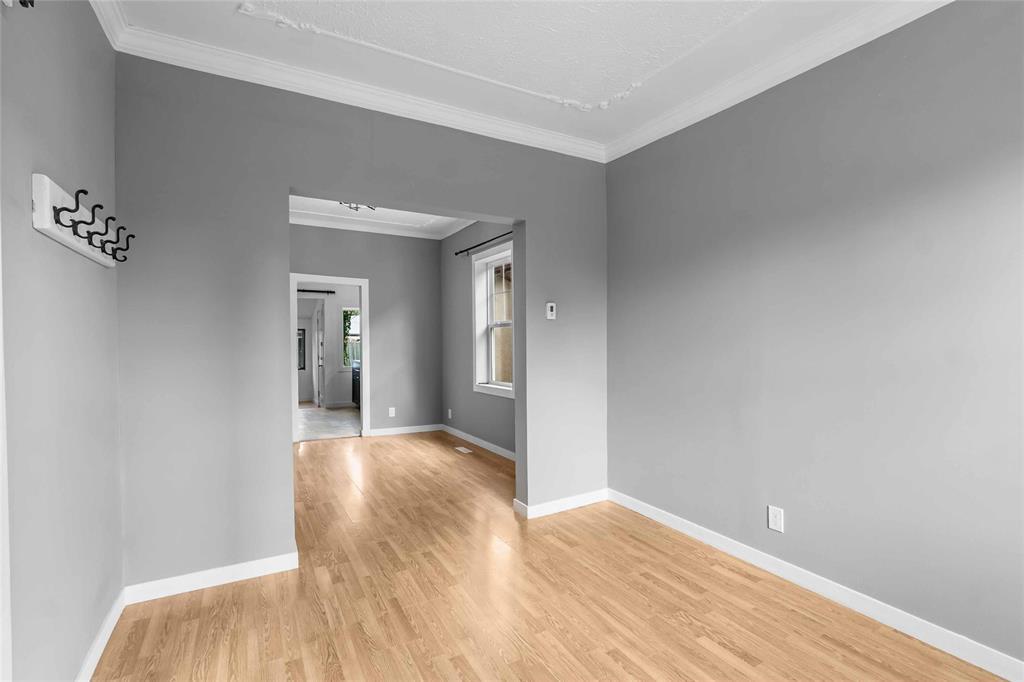 1129 Pritchard Avenue, Winnipeg, Manitoba R2X 0G7 - Photo 6 - 202620850