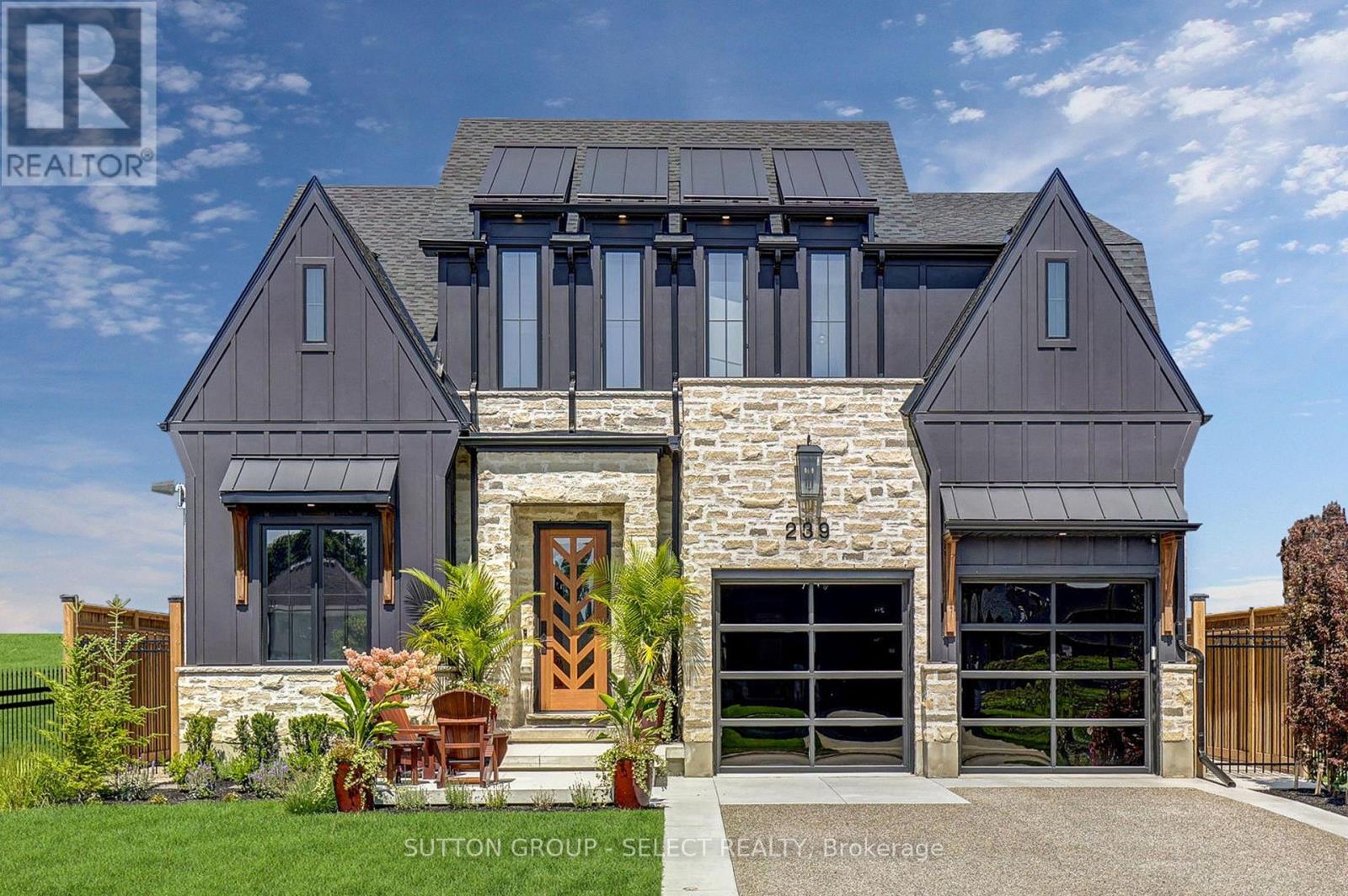 239 FOXBOROUGH PLACE, Thames Centre, Ontario