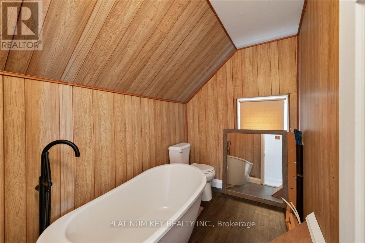 8624 Glendon Drive, Strathroy-Caradoc, Ontario  N0L 1W0 - Photo 23 - X13705794
