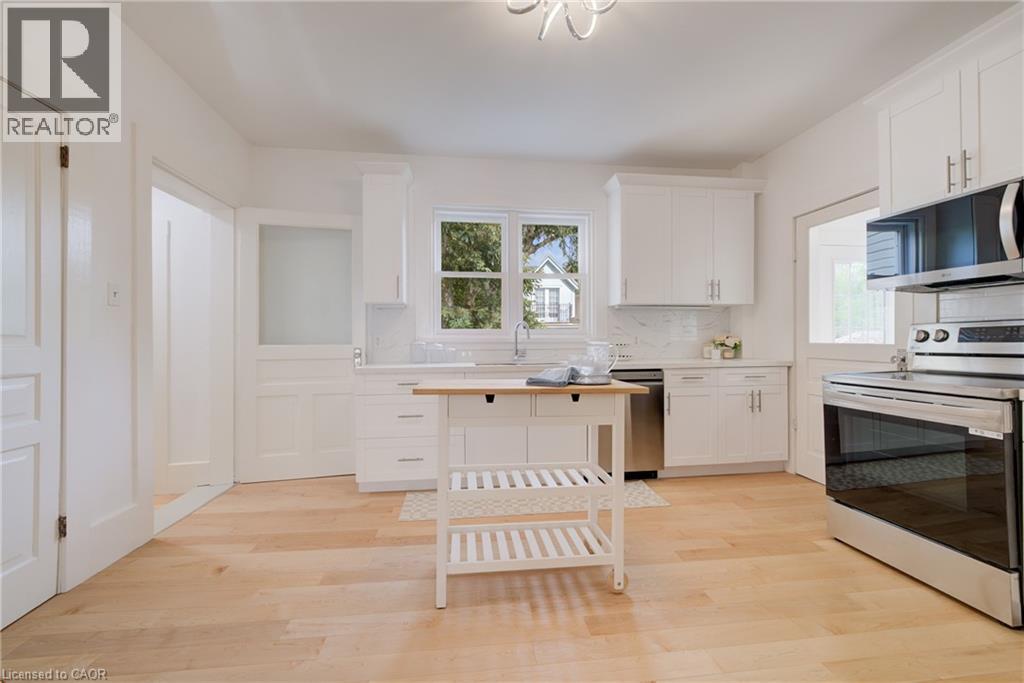 25 Central Street, Waterloo, Ontario N2L 3A5 - Photo 19 - 40844069