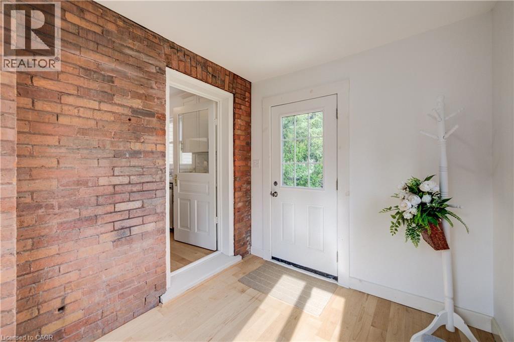 25 Central Street, Waterloo, Ontario N2L 3A5 - Photo 31 - 40844069