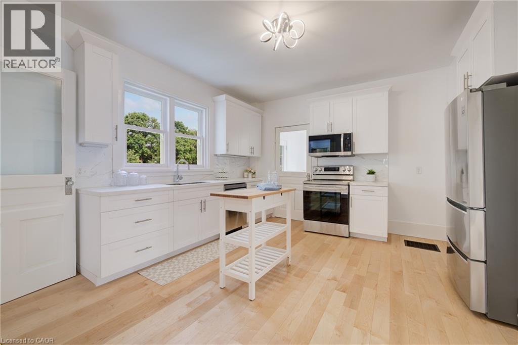 25 Central Street, Waterloo, Ontario N2L 3A5 - Photo 20 - 40844069