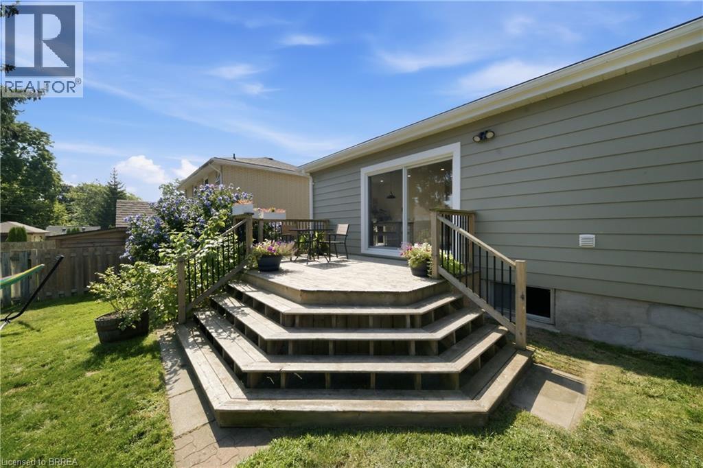 33 Wood Street, Brantford, Ontario  N3R 2K7 - Photo 25 - 40857453